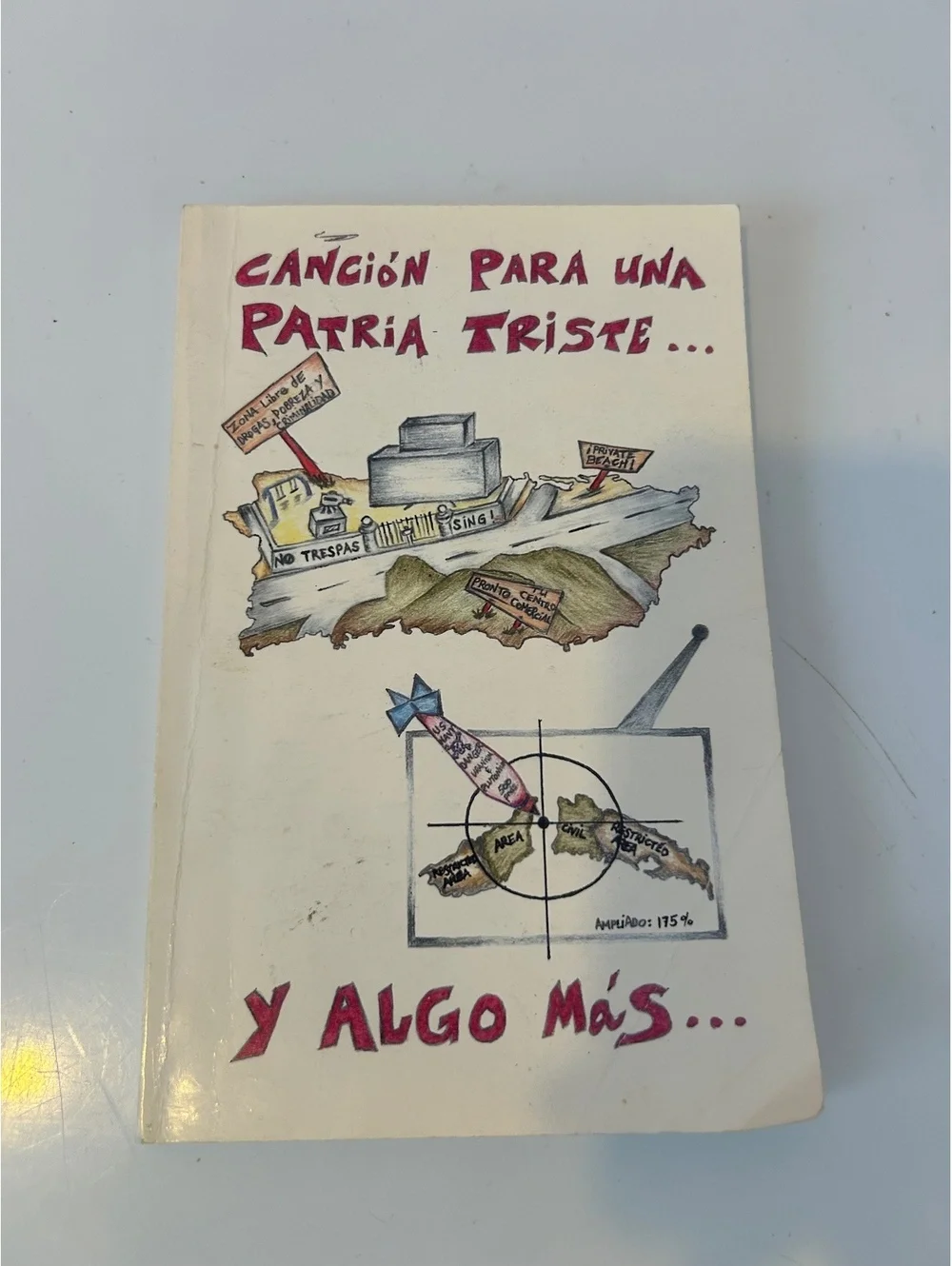 Canción para una patria triste y algo más booklet